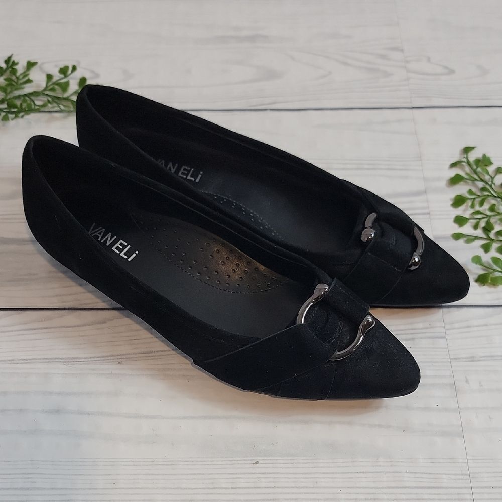 Vaneli Kamen Suede Black Women's Slip-On Flats Size 7.5N